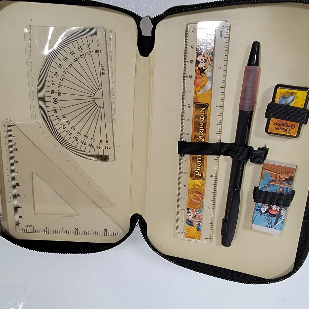 Disney Parks Mickey Mouse Pirates of the Caribbean Zip Art Set Pencil Case T18